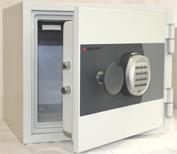 Dokumentsk&aring;p PK43 med &ouml;ppen d&ouml;rr